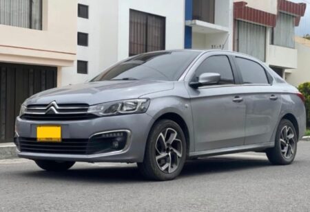 Venta de vehículo Sedán Citroen C.Elysee Mecánico